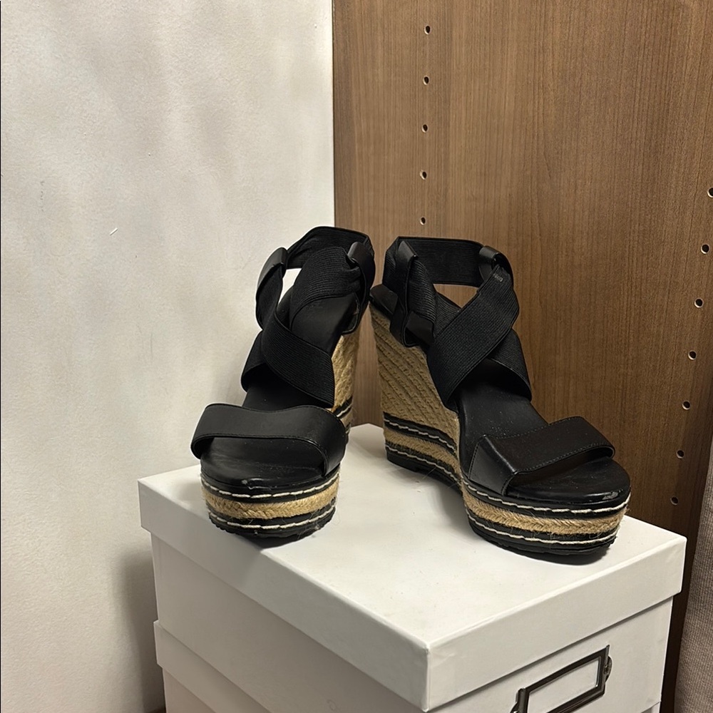 Charles Black Wedge Sandals Size 9